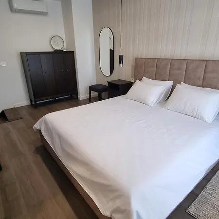Delta House - Beta Apartment