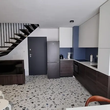 Delta House - Beta Daire